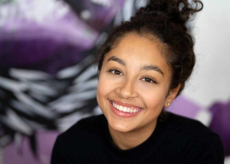 Samirah Breuer: Schauspielerin im Porträt Samirah Breuer
